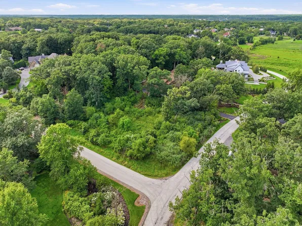 14 Riva Rdg, Lemont, IL 60439