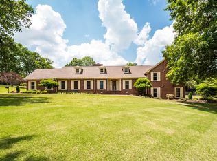 58 Stonehaven Dr, Jackson, TN 38305