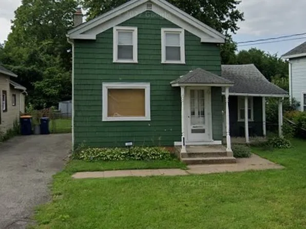 233 South St, Lockport, NY 14094