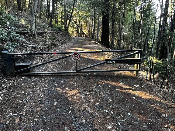 3rd image of 15799 Skyline Blvd
