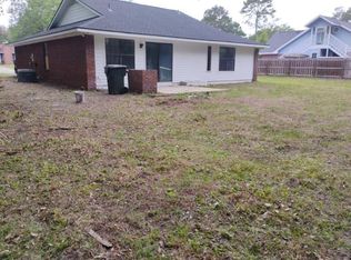 170 W Maple Ave, Kingsland, GA 31548