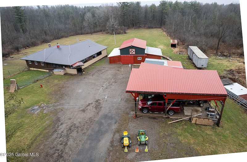 2nd image of 589 Anderson Road