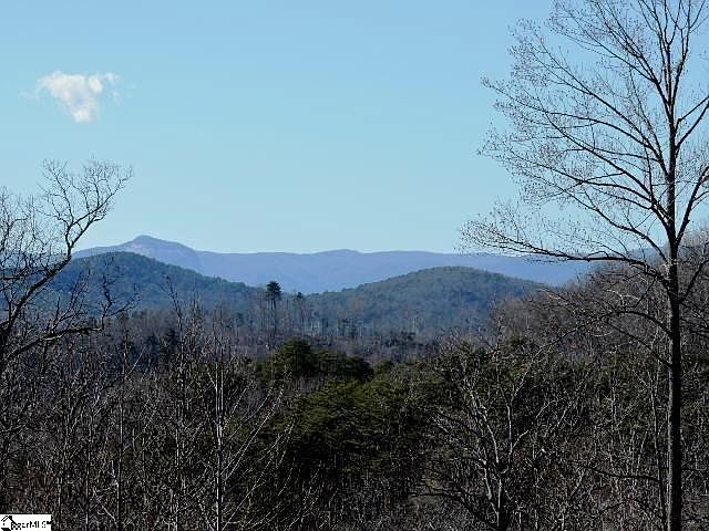 1st image of Eagles Crest Dr