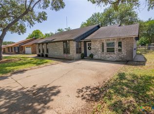 313 Pheasant Dr, Victoria, TX 77905