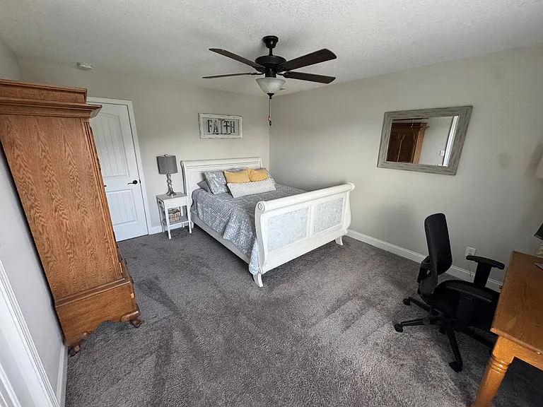 104 Deerberry Ln — Photo 10