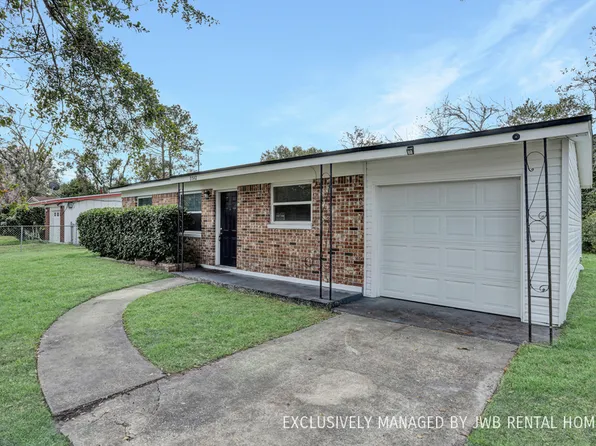 9542 Little John Rd, Jacksonville, FL 32208