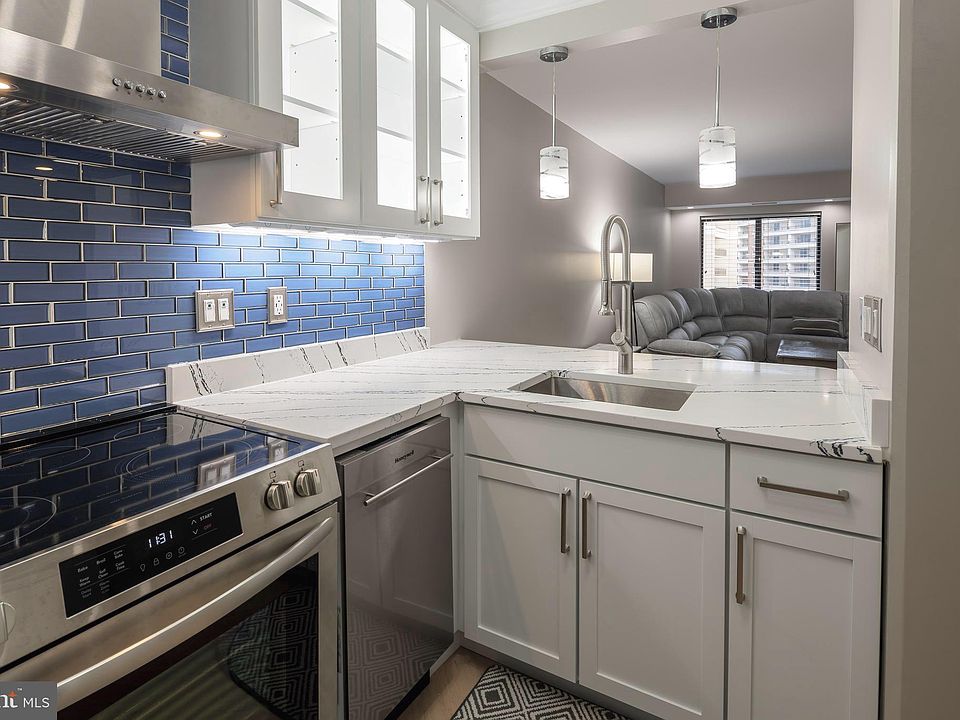 1st image of 900 Stafford St #1710