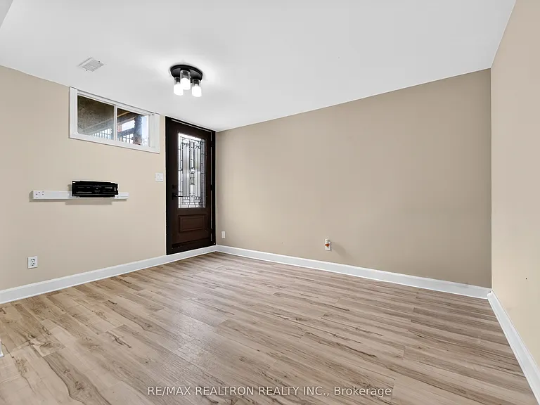 40 Carr Dr — Photo 6