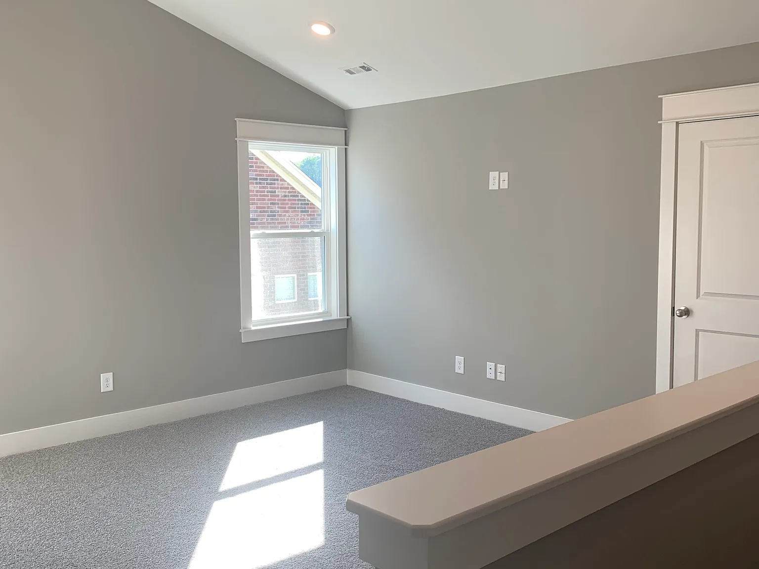 Van Conder Pl, Hendersonville — Photo 2