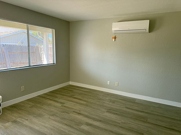 3rd image of 1409 Wilson St #1409