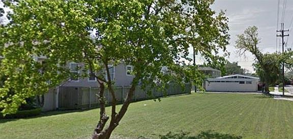 3rd image of 336 Walker St