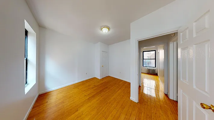 Rented by Bond New York | media 10