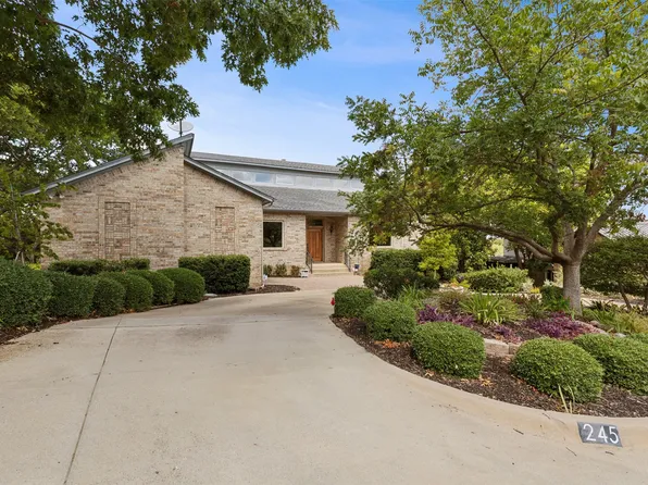 245 Oak Hill Dr, Trophy Club, TX 76262