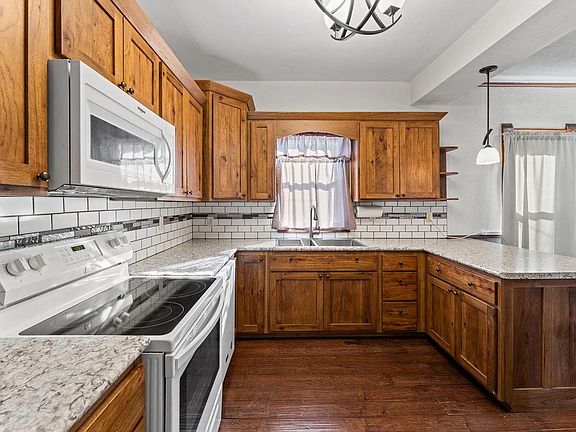 5th image of 430 LaValle Street