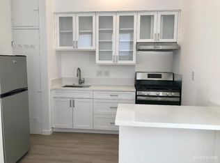 2822 23rd St #1, San Francisco, CA 94110