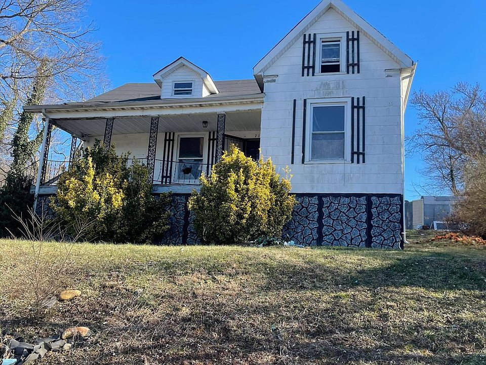 1st image of 711 Portsmouth Ave