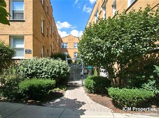 639 W Roscoe St #2S, Chicago, IL 60657