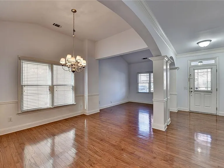 2104 Nelms Pointe Lndg — Photo 3