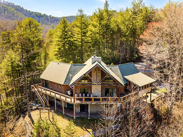 206 Cobblestone Way, Townsend, TN 37882