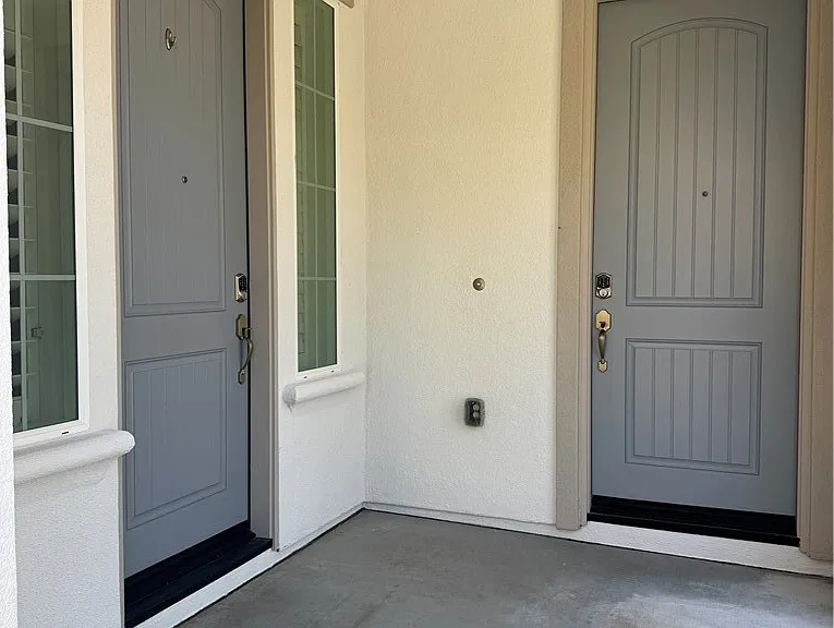 6955 Larochelle — Photo 3