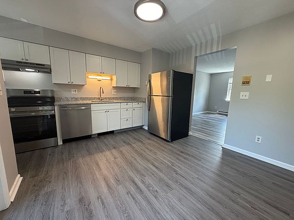 2nd image of 96 Maple St #2