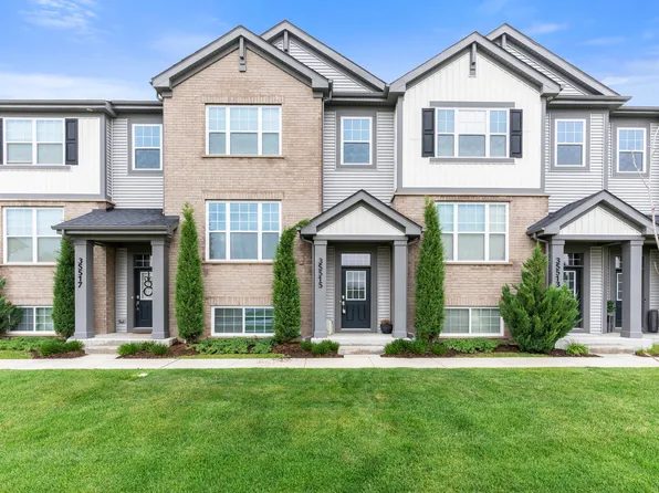 3S515 Barkley Ave, Warrenville, IL 60555