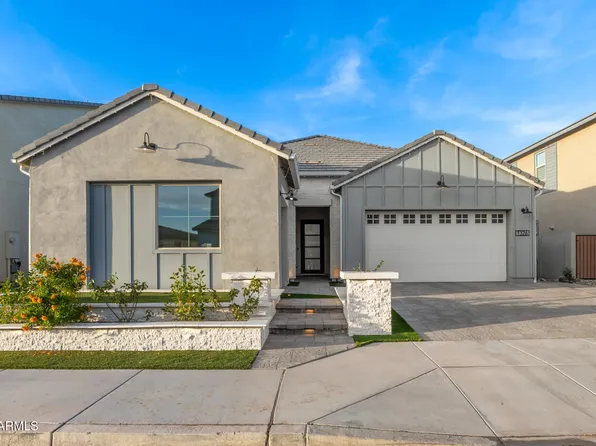 1326 E NARROWLEAF Drive, Gilbert, AZ 85298
