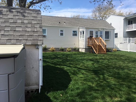 3rd image of 20 Norman Ave