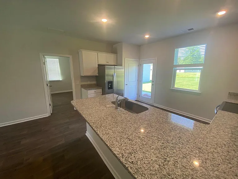 1064 Refuge Way — Photo 8
