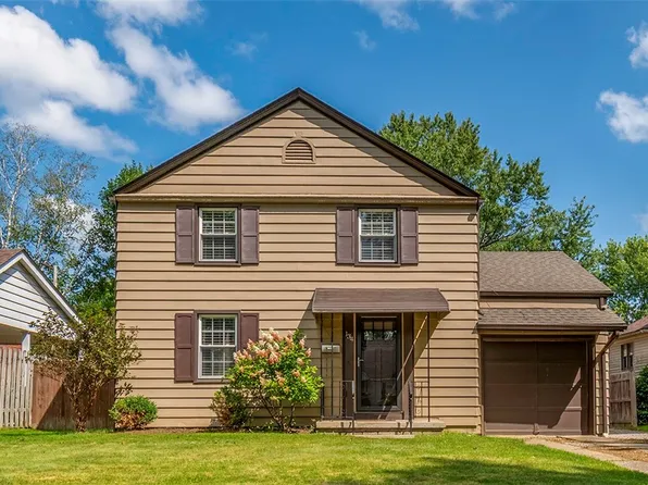 134 Dougherty Ave, Sharon, PA 16146