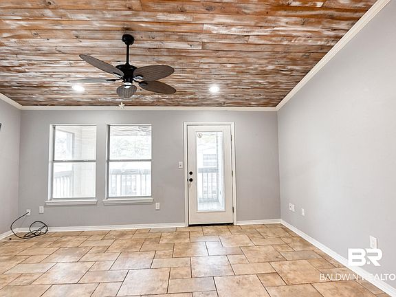 3rd image of 2200 W 2nd St #303-B