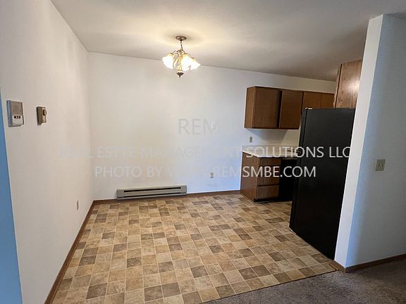 3rd image of 534 E Slifer St #7