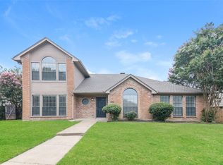 2210 Montclair St, Lancaster, TX 75146