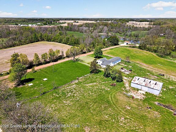 5th image of 3565 S Lacey Lake Rd
