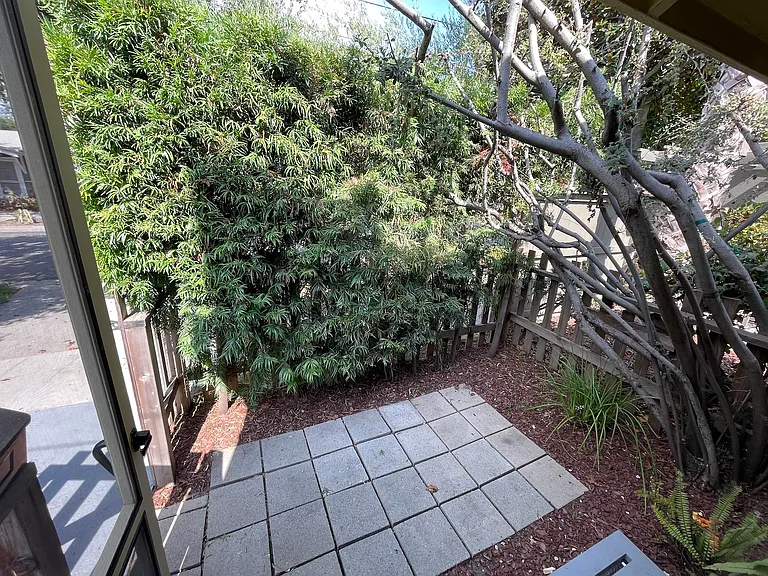 Braddock Dr — Photo 8