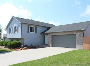 4924 Phoenix Dr, Cheyenne, WY 82001