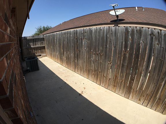 4th image of 1408 Tampa St APT 3