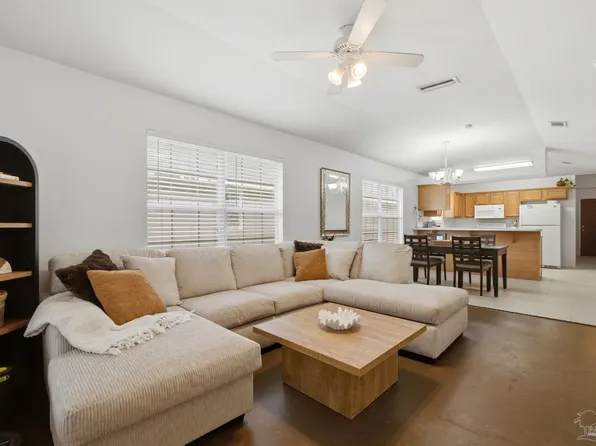1237 Brownfield Rd, Pensacola, FL 32526