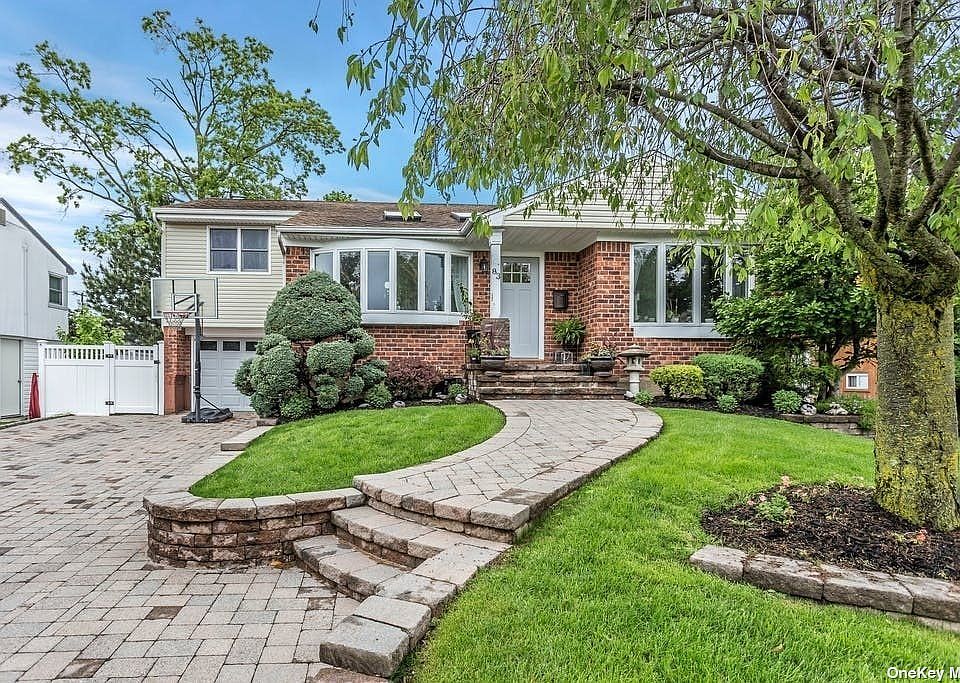1st image of 83 Hillary Ln