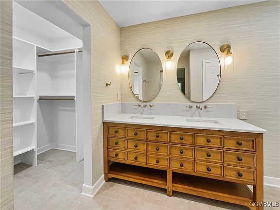 5th image of 8701 Sheldeb Dr