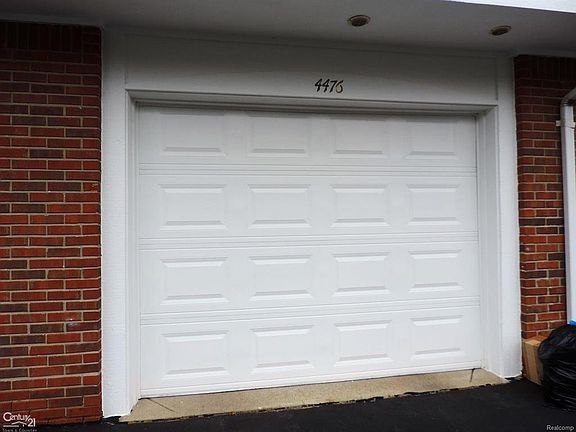 4th image of 4476 Berkshire Dr