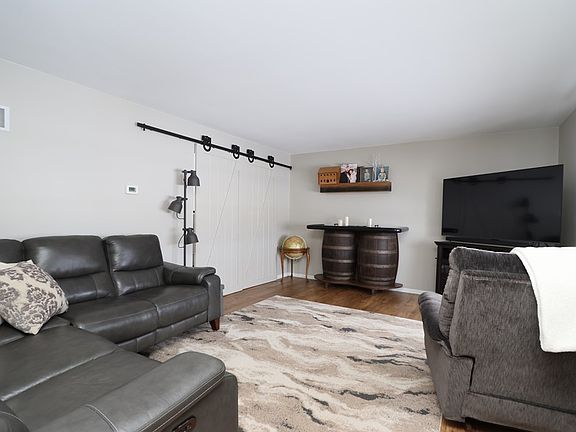 4th image of 3566 Stein Rd