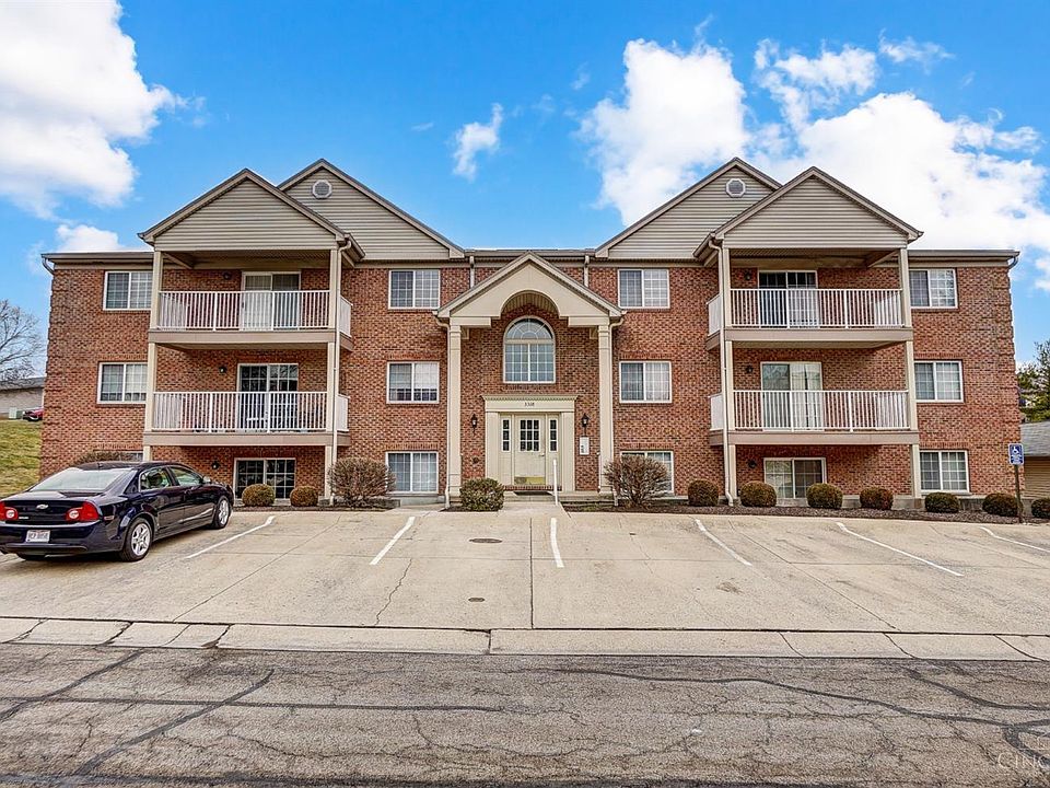 1st image of 3318 Emerald Lakes Dr #3A