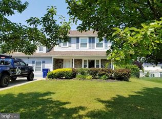 5 Woodstone Ct, Eastampton, NJ 08060