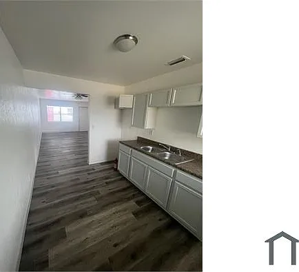3 bed, $2,350 — Photo 3