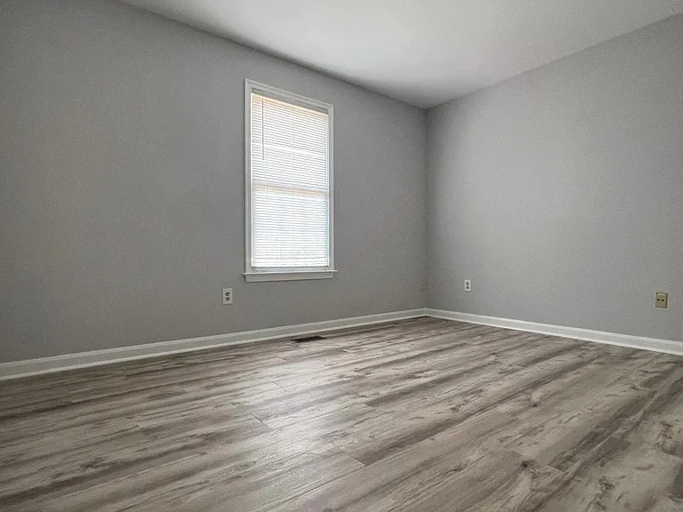 15116 Serbian Ln — Photo 23