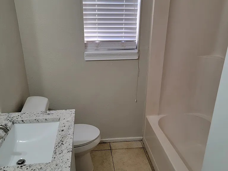 2700 Starlake Ct — Photo 17