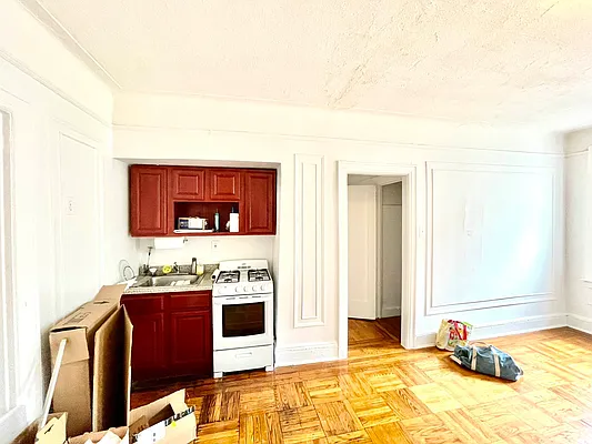 Rented by Pear NYC LLC | media 27