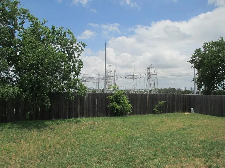 1214 Doonesbury Dr — Photo 28