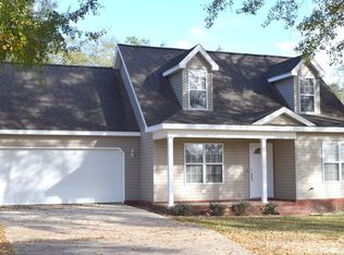 427 Martin Luther King Dr, Chipley, FL 32428